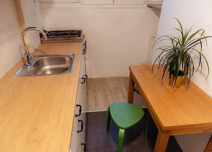 City Center Downtown Apartment *